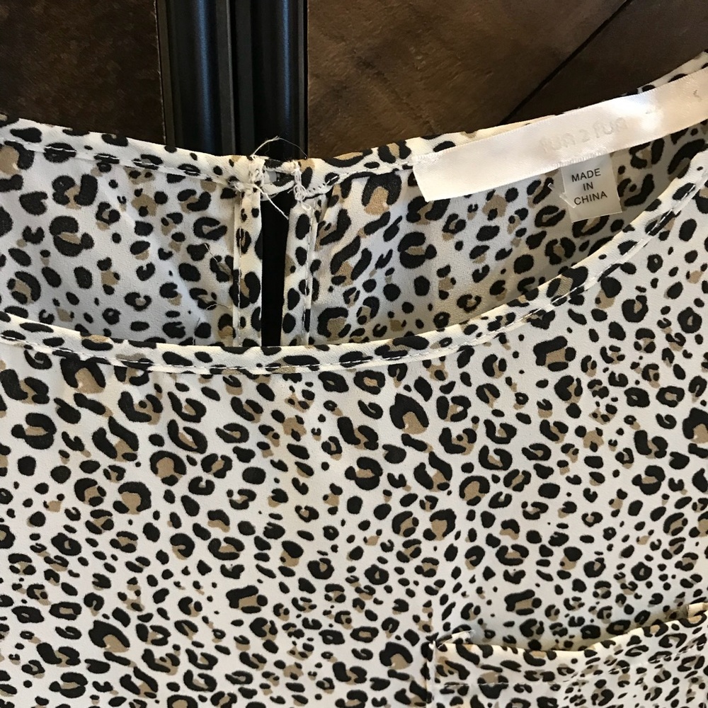 Fun2Fun Animal print blouse - Picture 3 of 3